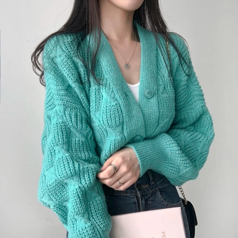 Elegant V-Neck Knitted Cardigan - INTOHYPEZONE