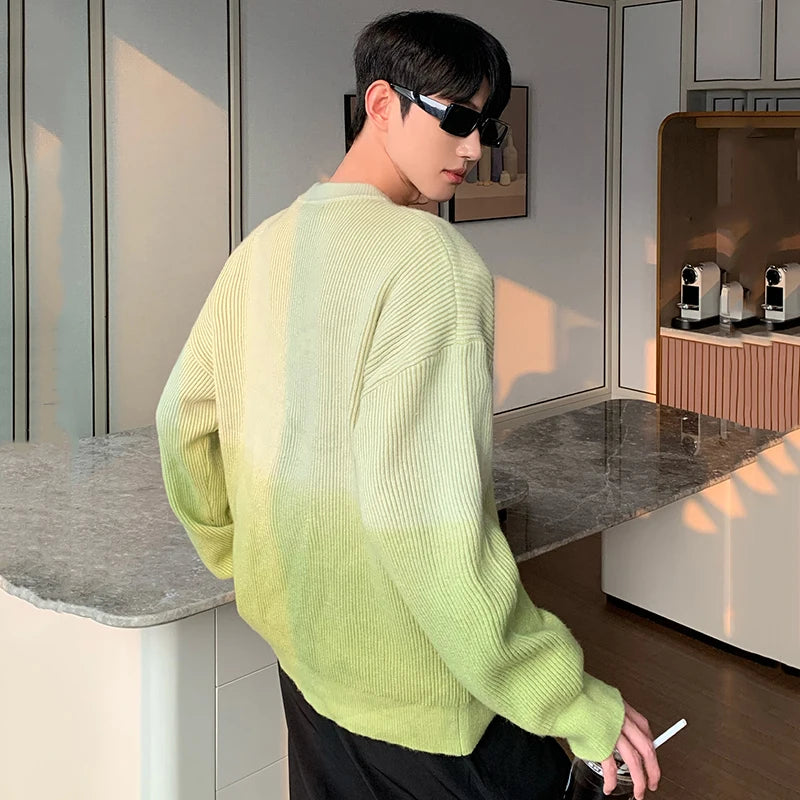 Gradient Color Round Neck Sweater - INTOHYPEZONE