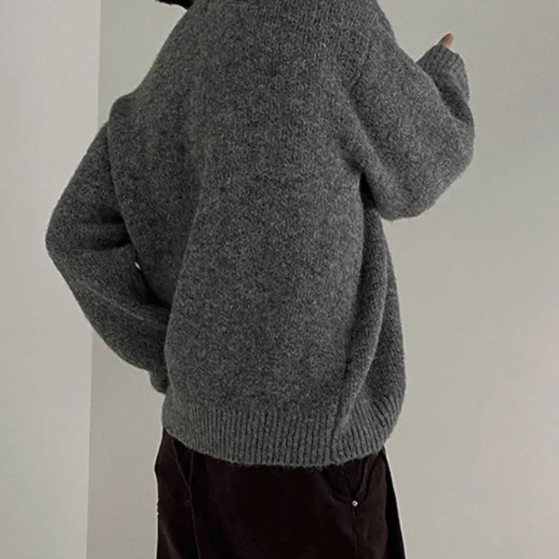 Round Neck Pullover Sweater - INTOHYPEZONE