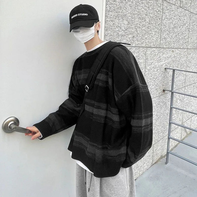 Contrast Stripe Round Neck Pullovers - INTOHYPEZONE