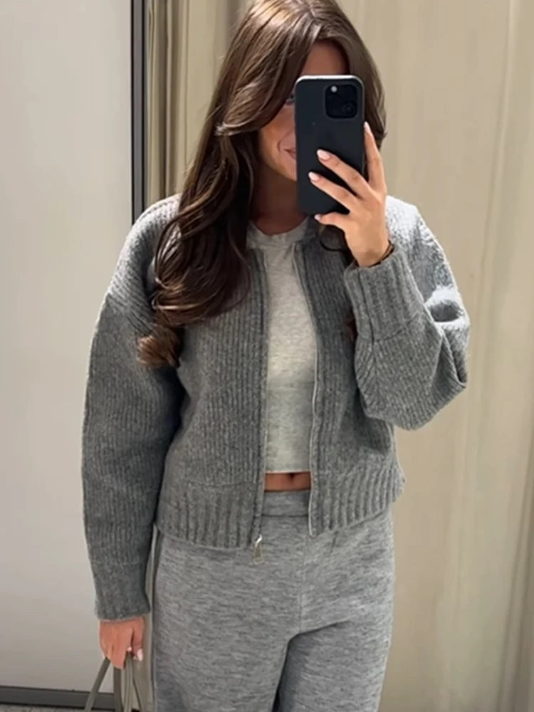 Knit Gray Long Sleeve Full Zip Sweater - INTOHYPEZONE