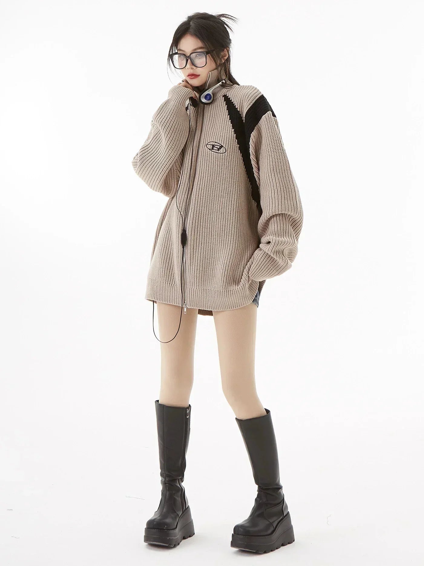 Oversized Zip Up Knitted Cardigan - INTOHYPEZONE
