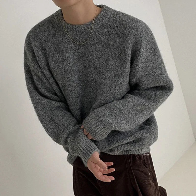 Round Neck Pullover Sweater - INTOHYPEZONE