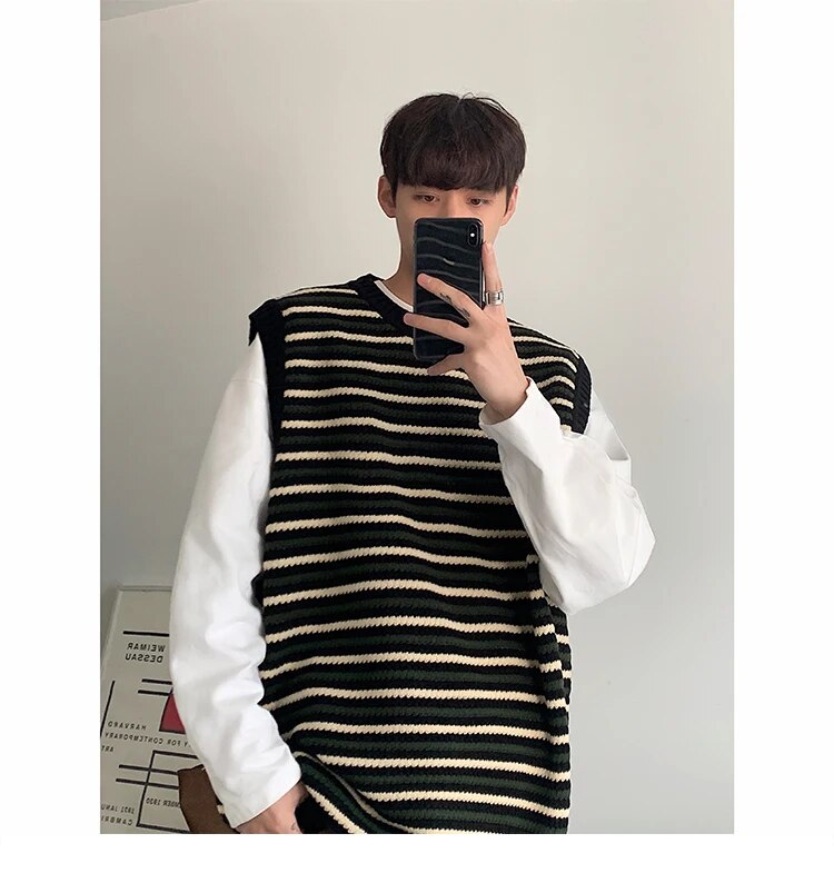 Stripe Contrast Knitted Vest - INTOHYPEZONE