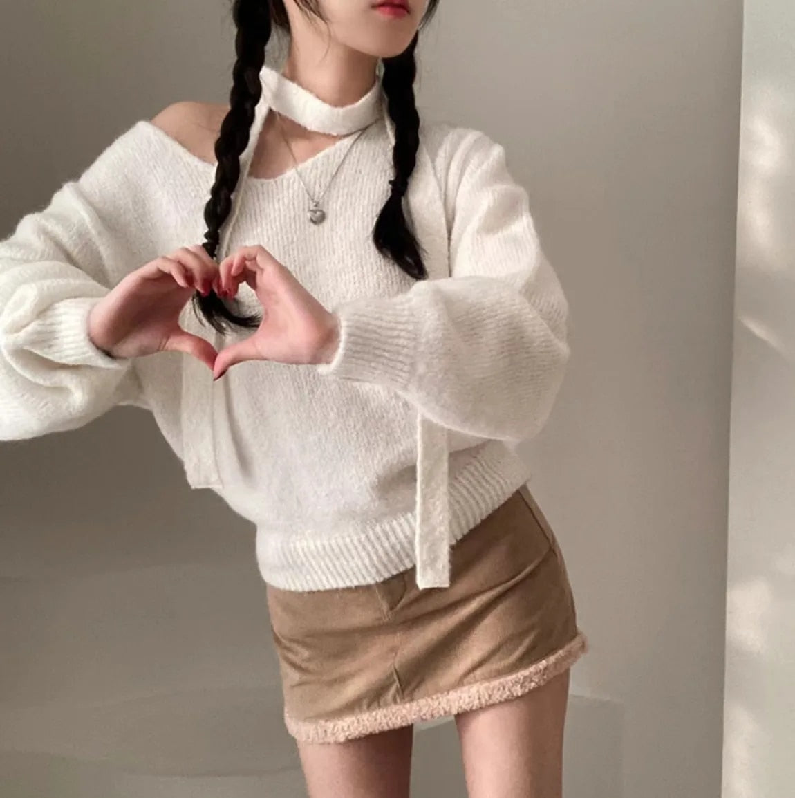 V Neck Off Shoulder Sweater - INTOHYPEZONE