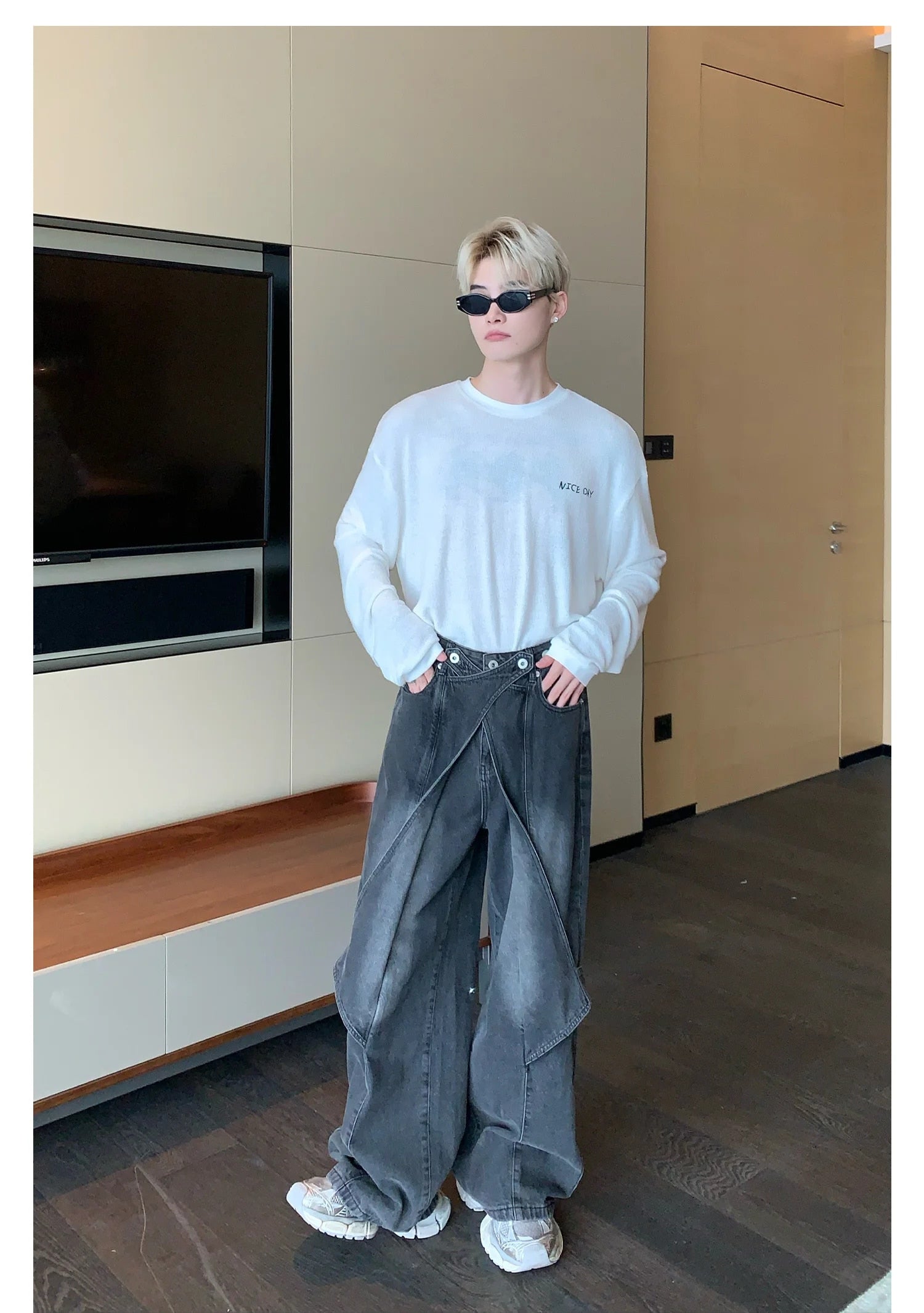 Washed Patchwork Wide Leg Denim Jeans - INTOHYPEZONE
