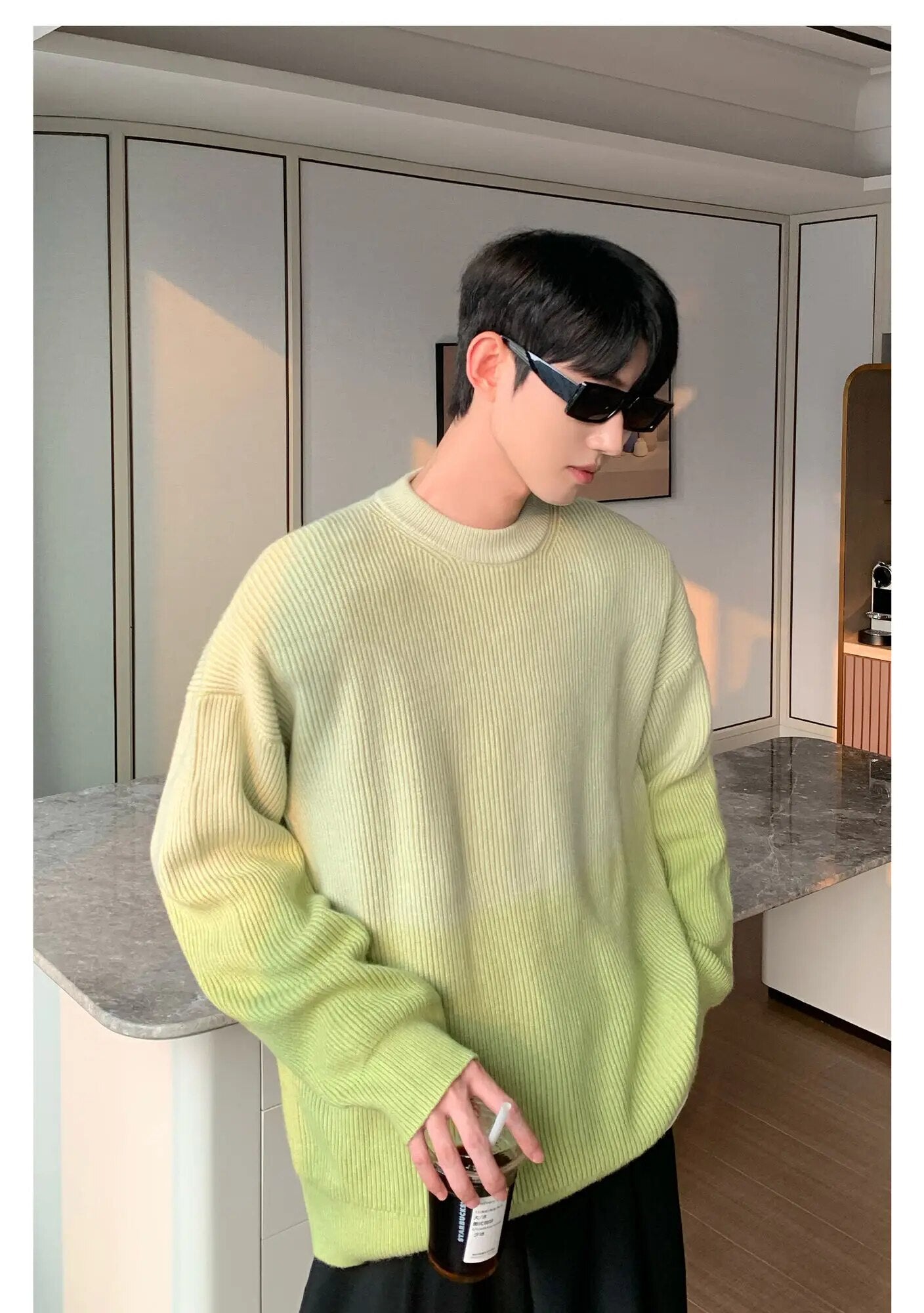 Gradient Color Round Neck Sweater - INTOHYPEZONE
