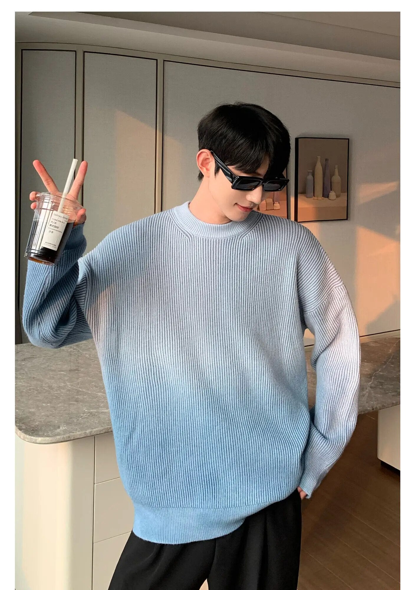 Gradient Color Round Neck Sweater - INTOHYPEZONE