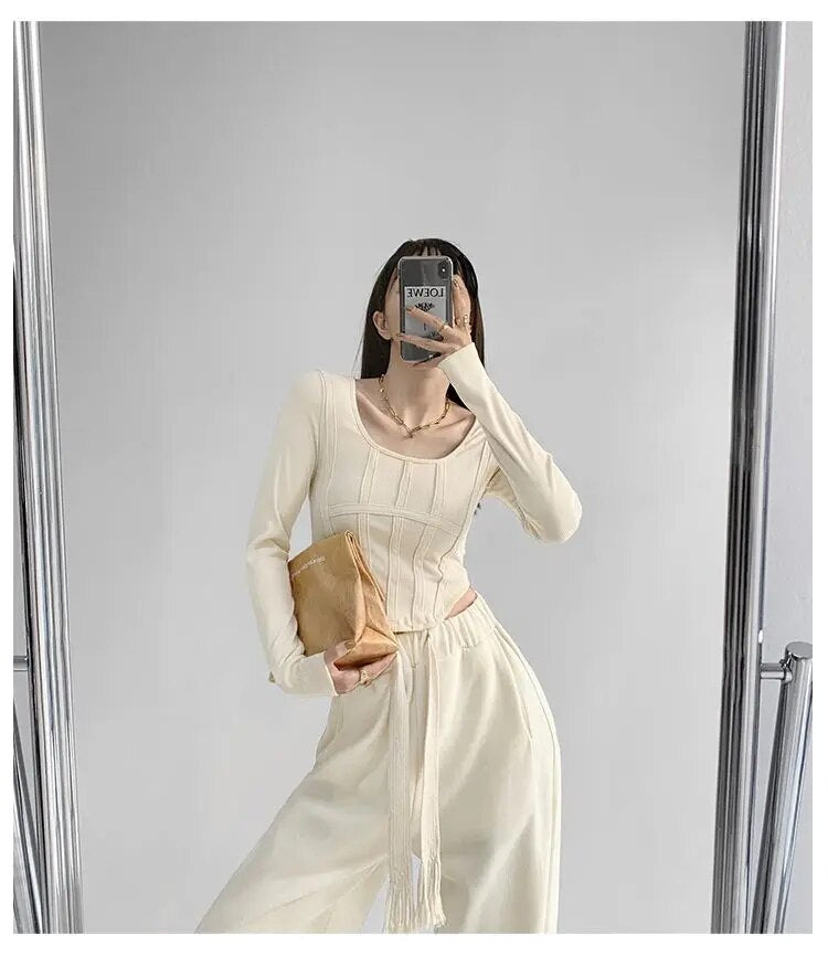 Vintage Long Sleeve Cropped Top - INTOHYPEZONE