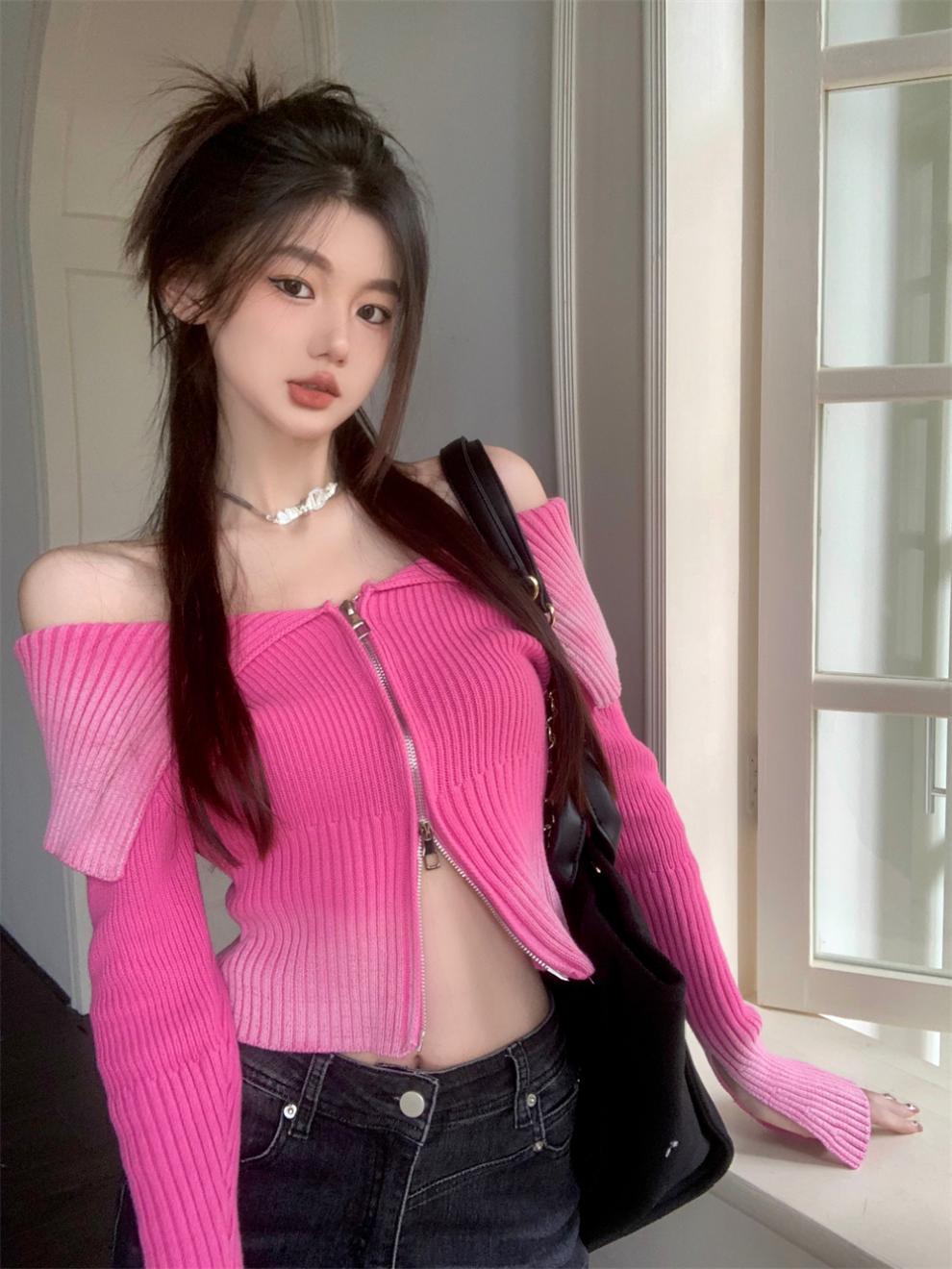 Off Shoulder Zip up Knitted Top - INTOHYPEZONE