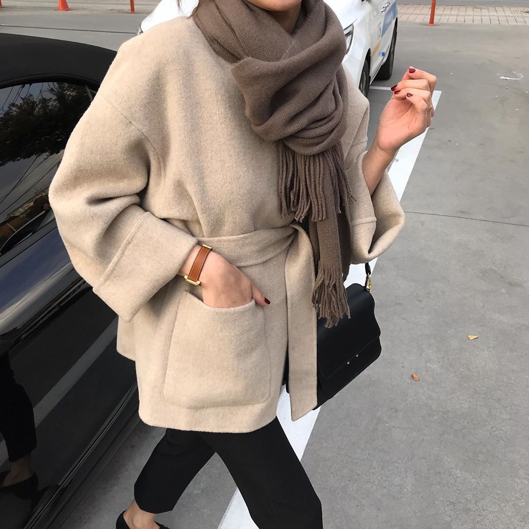 V-neck Wool Jacket with Belt -INTOHYPEZONE