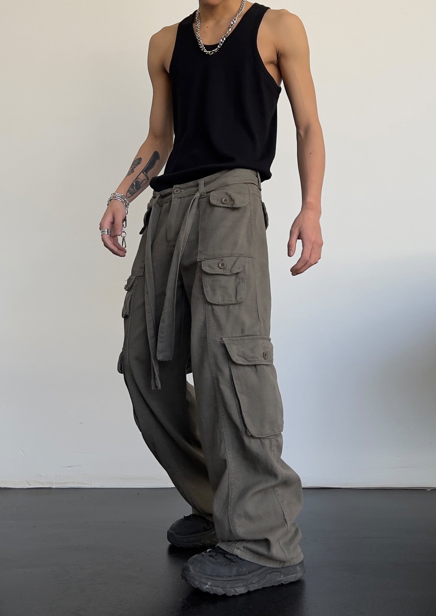MULTI POCKET STRAIGHT CARGO PANTS - INTOHYPEZONE