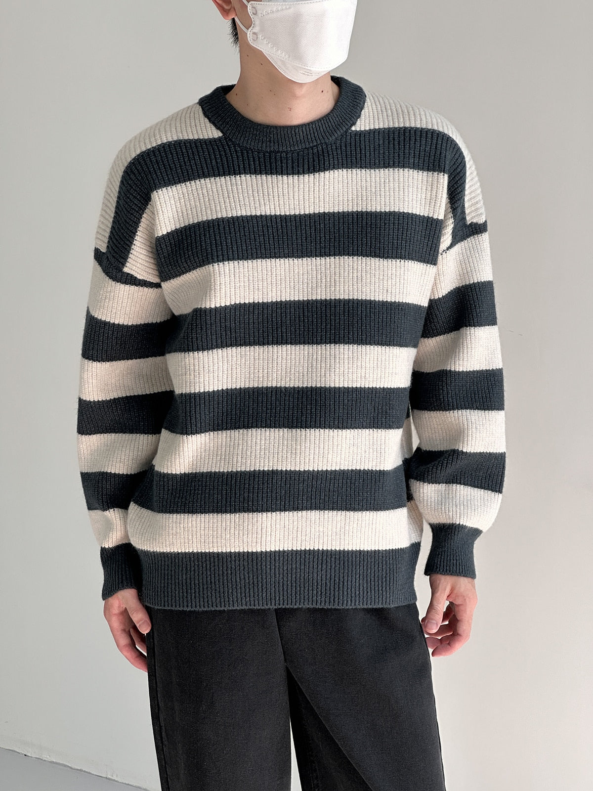CREWNECK STRIPED SWEATER - INTOHYPEZONE