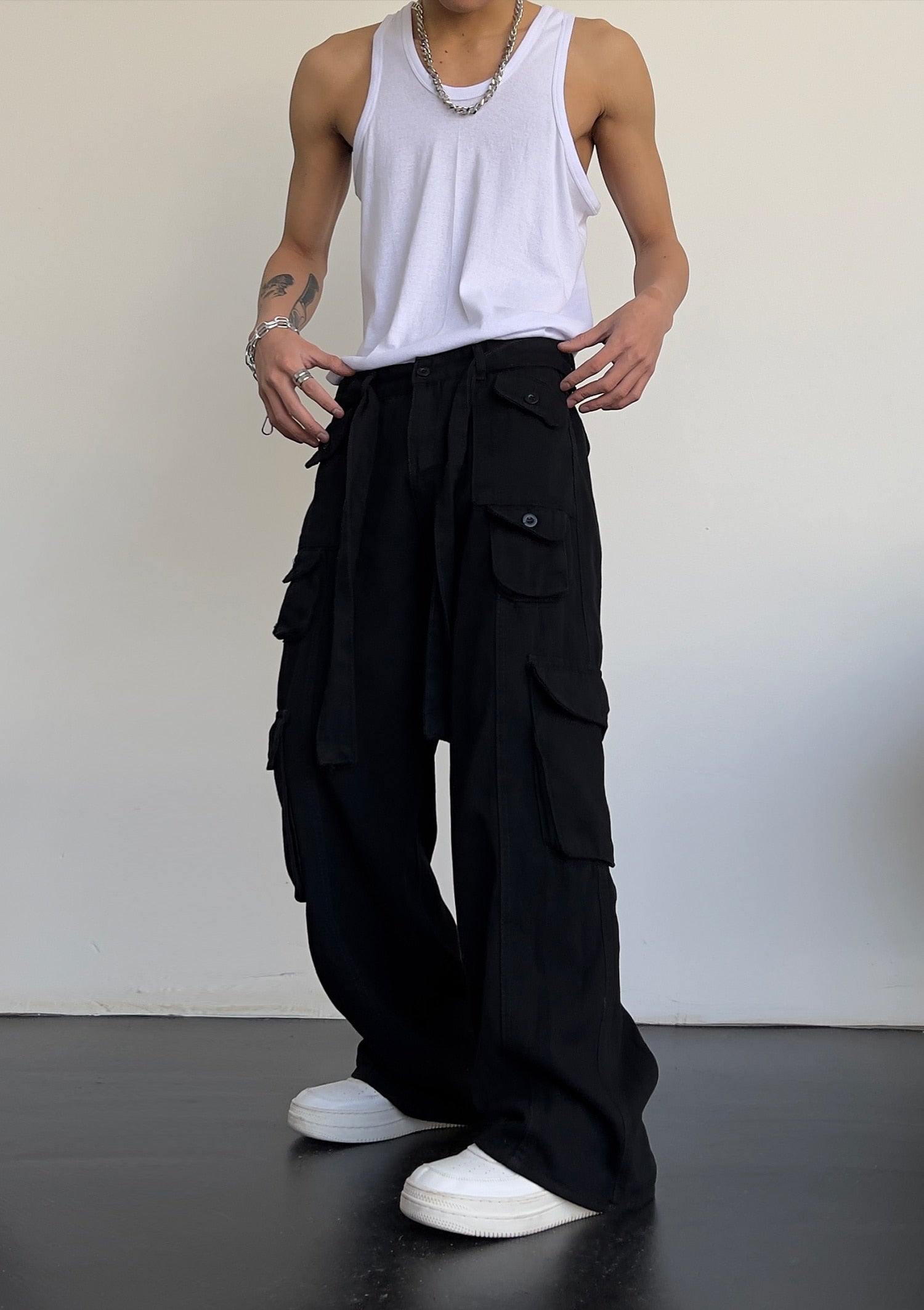 MULTI POCKET STRAIGHT CARGO PANTS - INTOHYPEZONE