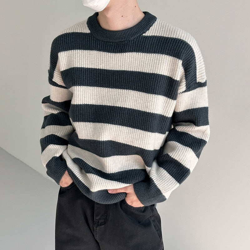CREWNECK STRIPED SWEATER - INTOHYPEZONE
