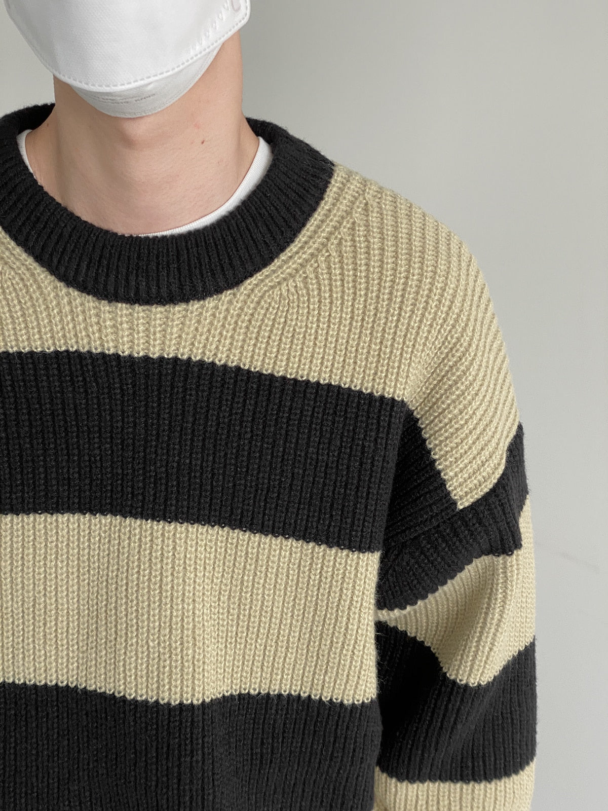 CREWNECK STRIPED KNIT SWEATER - INTOHYPEZONE