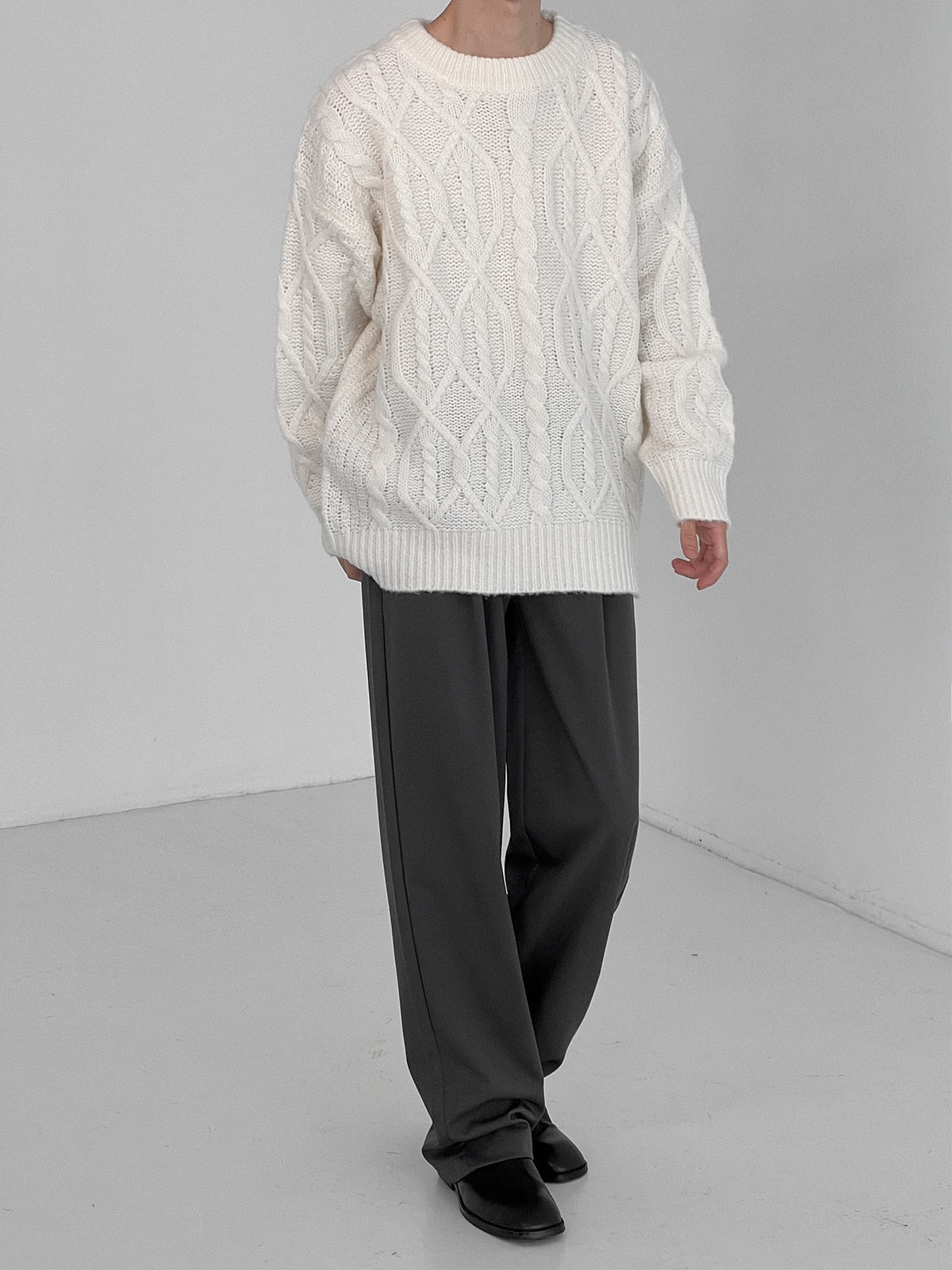 WOOLEN SWEATER - INTOHYPEZONE