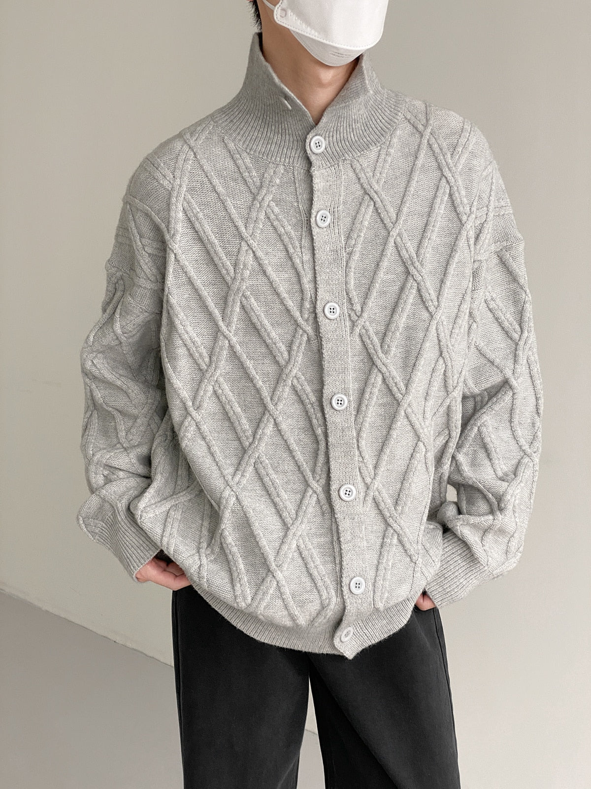 BUTTON KNITTED CARDIGAN - INTOHYPEZONE