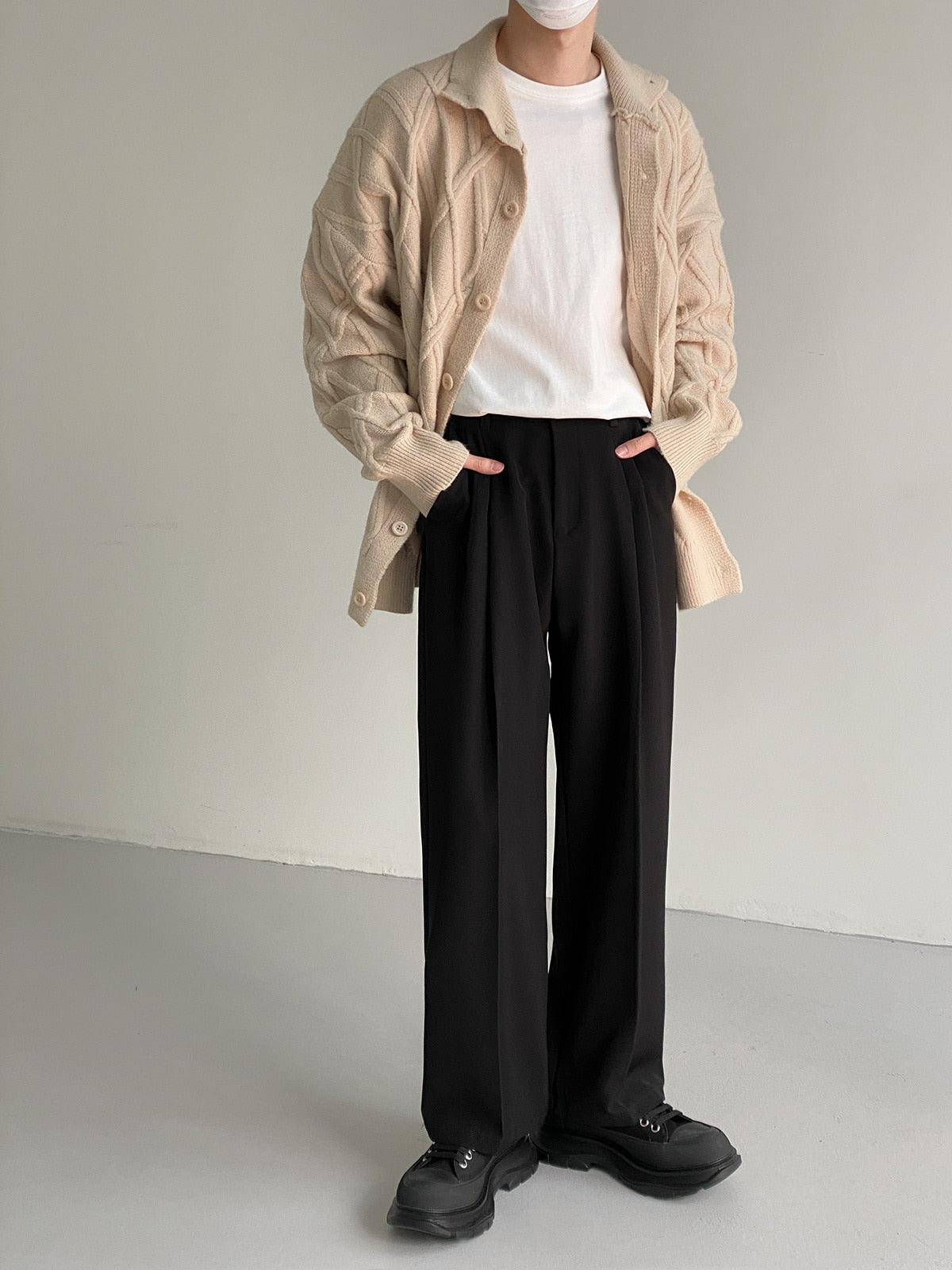 BUTTON KNITTED CARDIGAN - INTOHYPEZONE