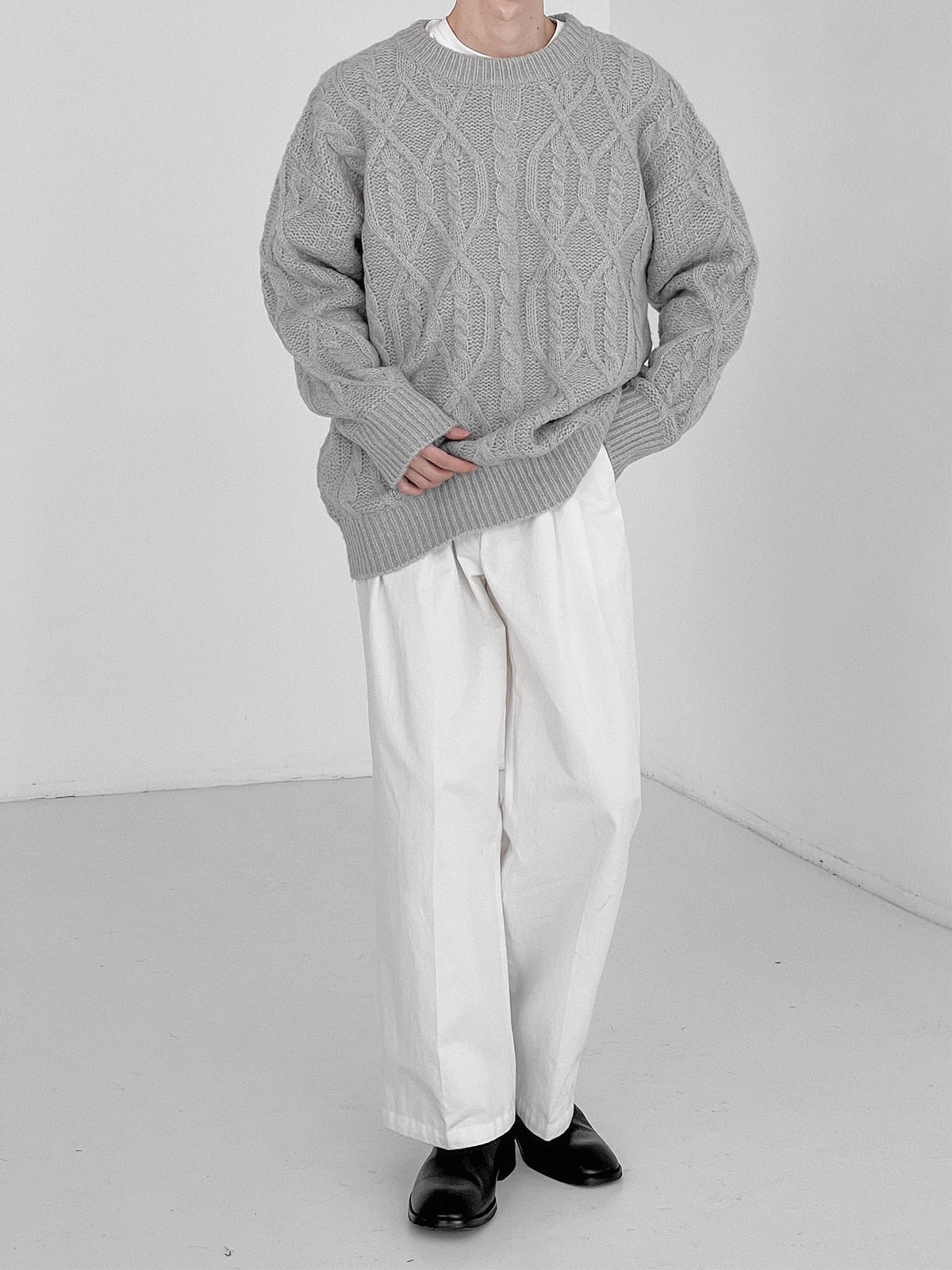 WOOLEN SWEATER - INTOHYPEZONE