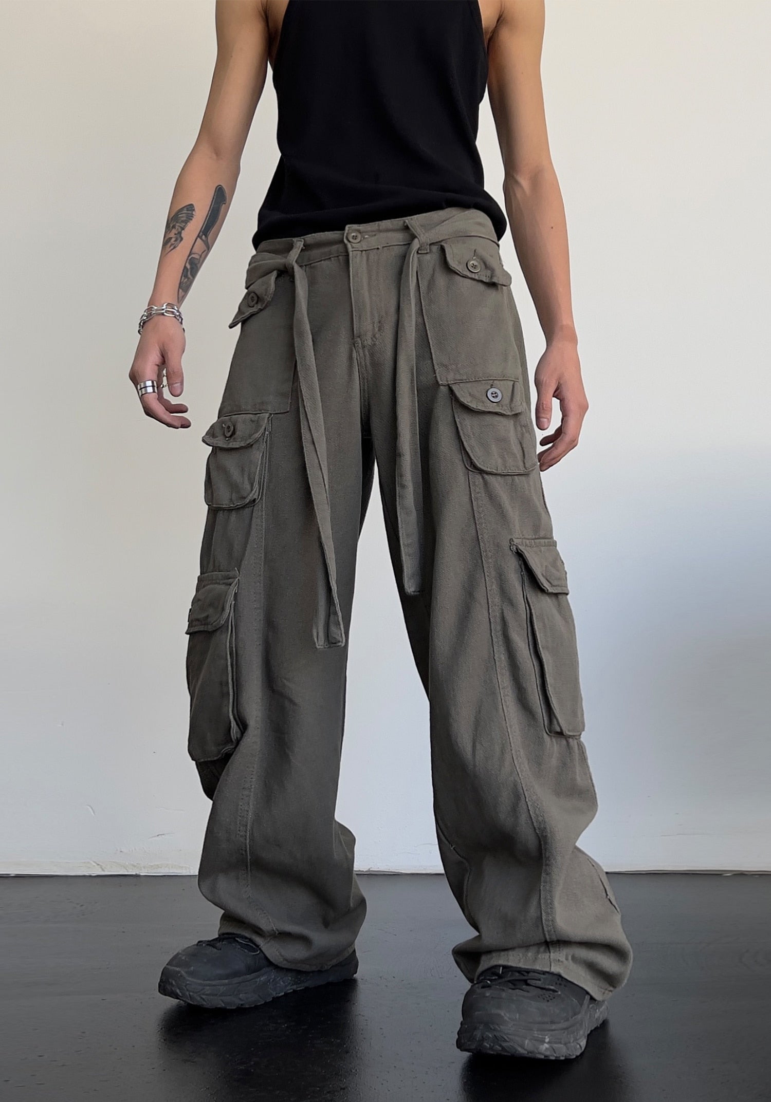 MULTI POCKET STRAIGHT CARGO PANTS - INTOHYPEZONE