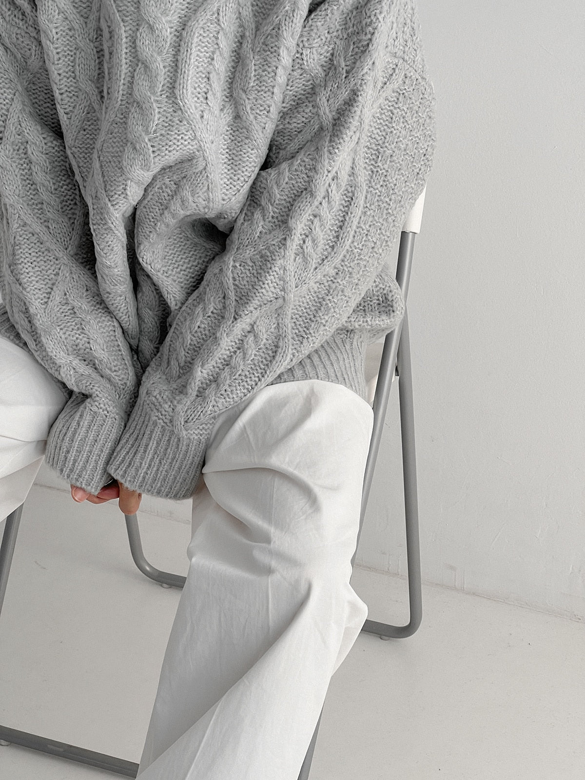 WOOLEN SWEATER - INTOHYPEZONE