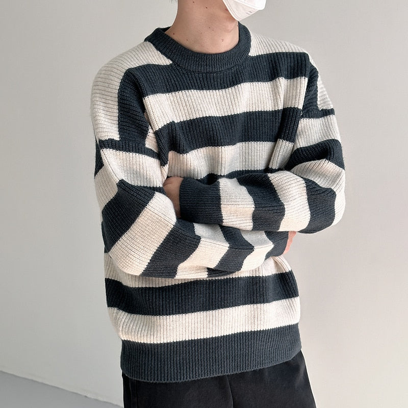 CREWNECK STRIPED SWEATER - INTOHYPEZONE