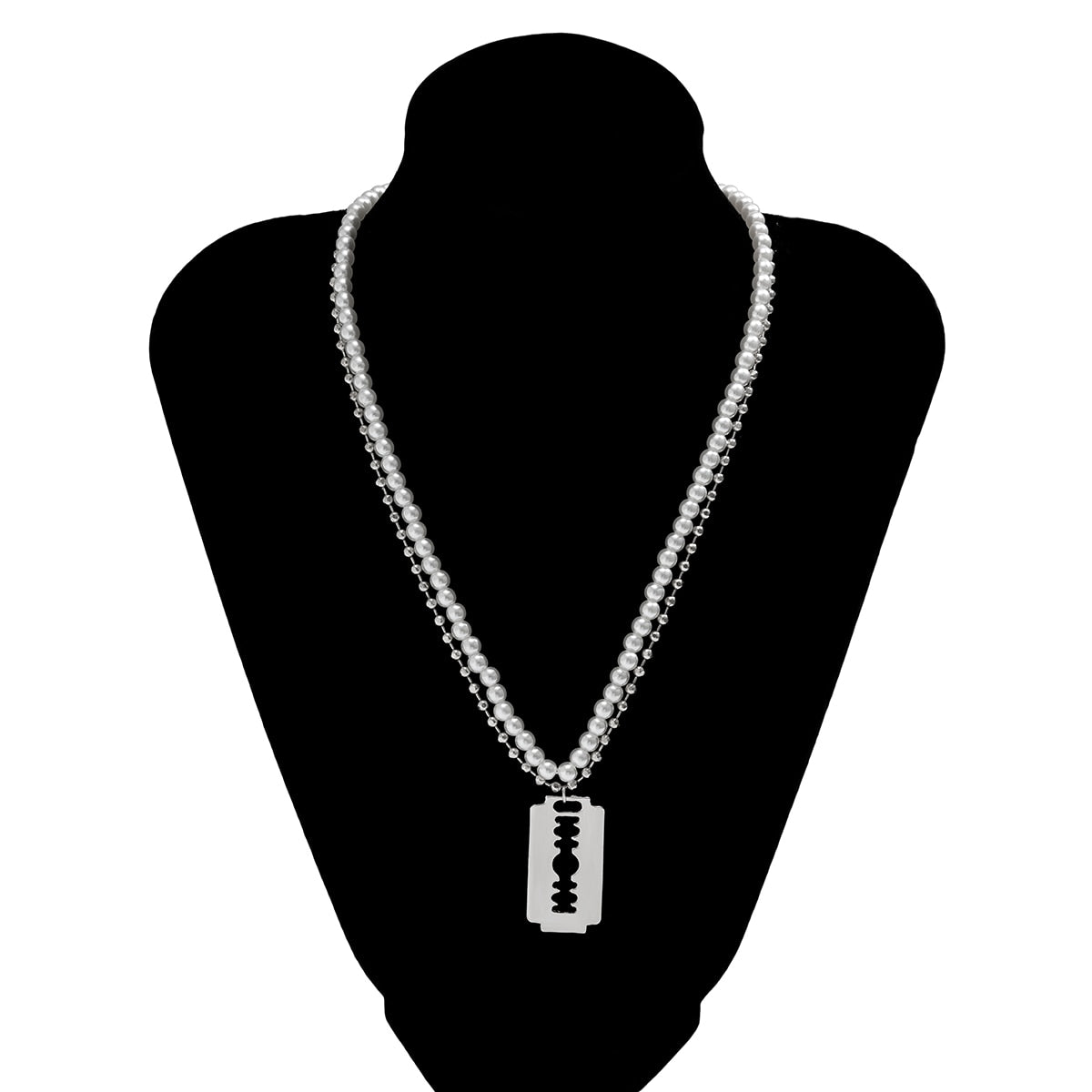 CHAIN WITH BLADE PENDANT NECKLACE