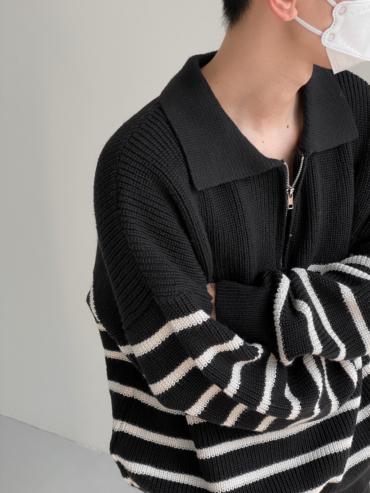 HALF ZIPPER STRIPED SWEATER - INTOHYPEZONE