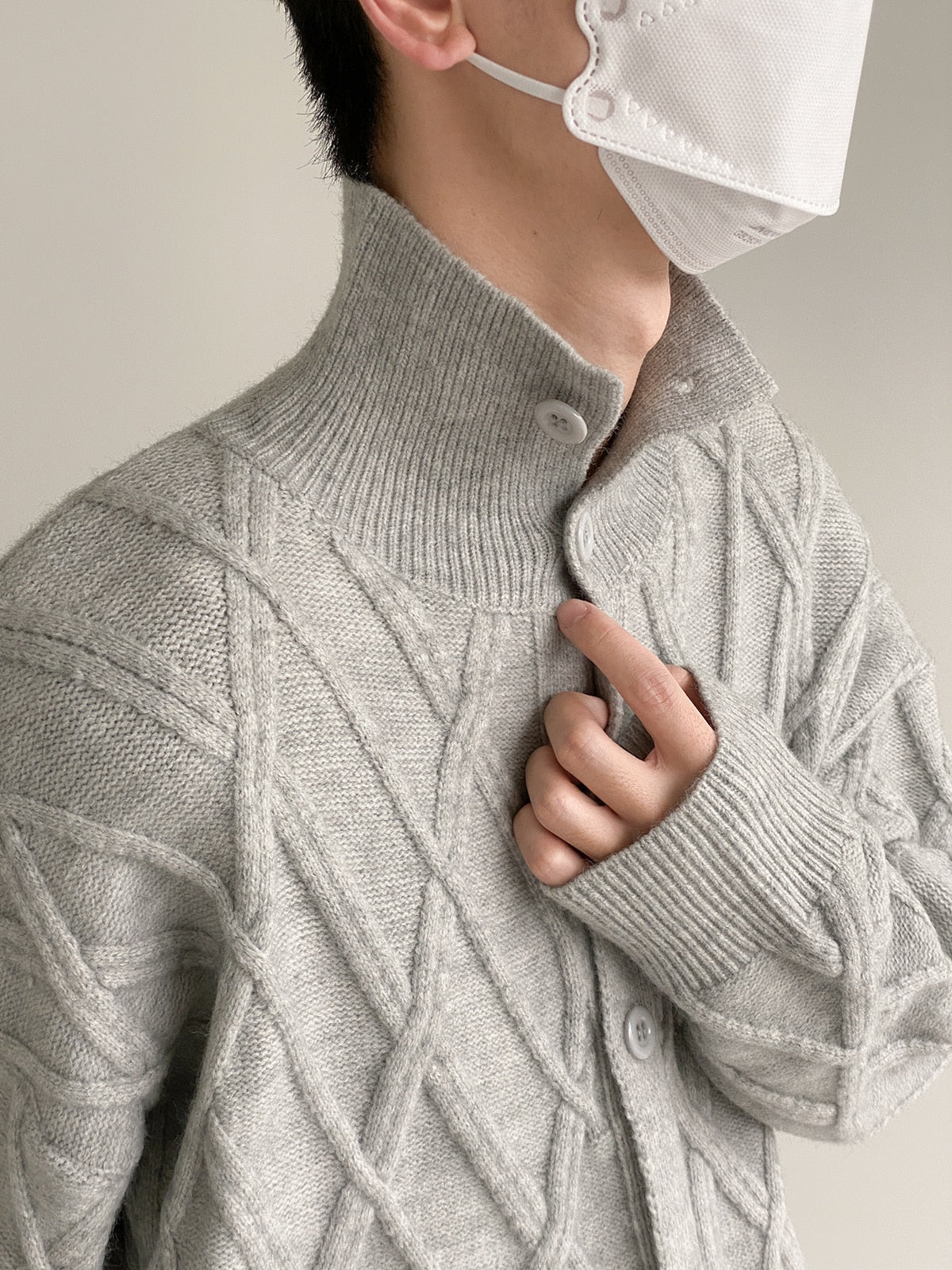 BUTTON KNITTED CARDIGAN - INTOHYPEZONE