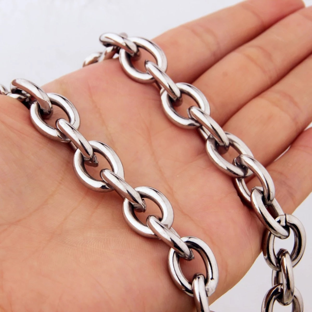 THICK CUBAN CHAIN