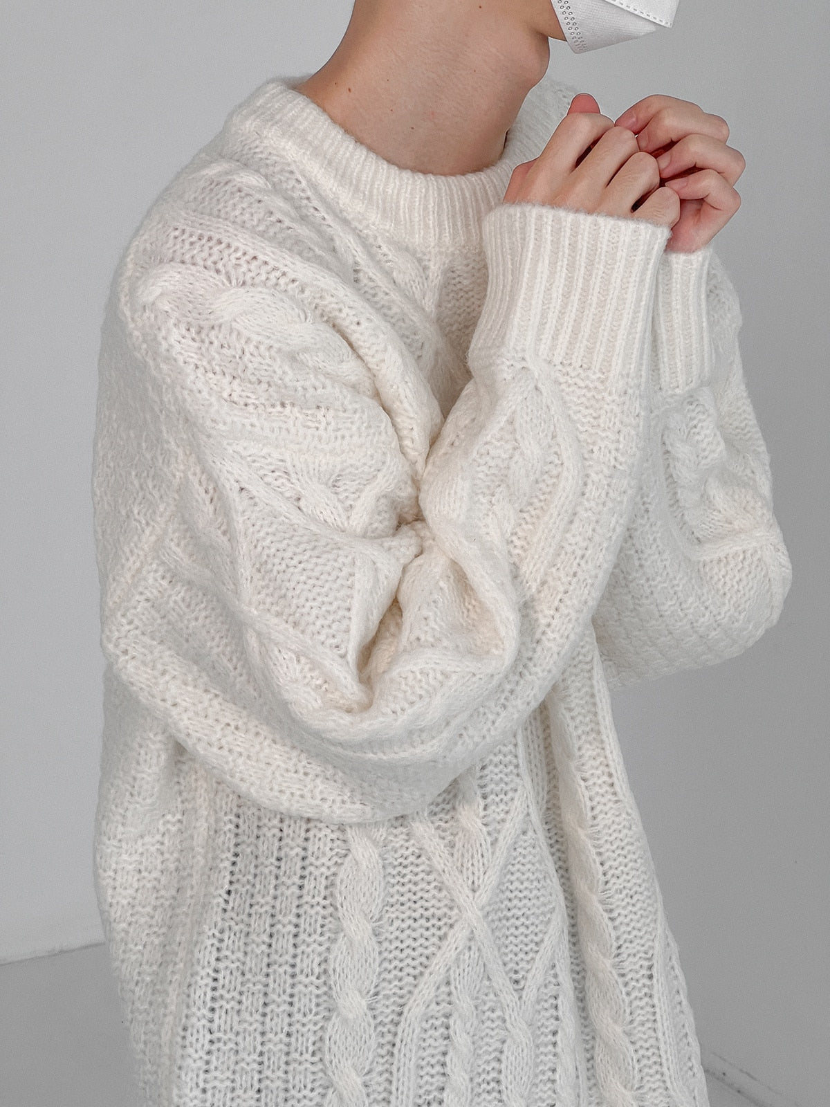 WOOLEN SWEATER - INTOHYPEZONE