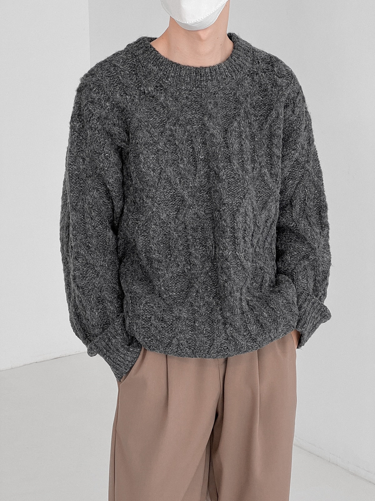 WOOLEN SWEATER - INTOHYPEZONE