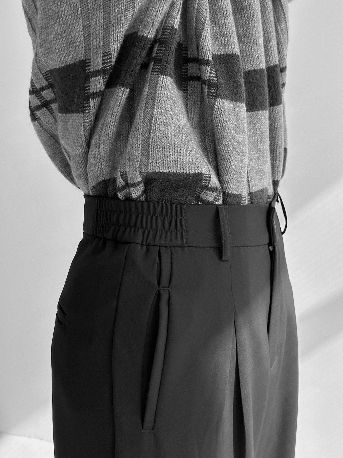 ESSENTIAL STRAIGHT SUIT PANTS - INTOHYPEZONE