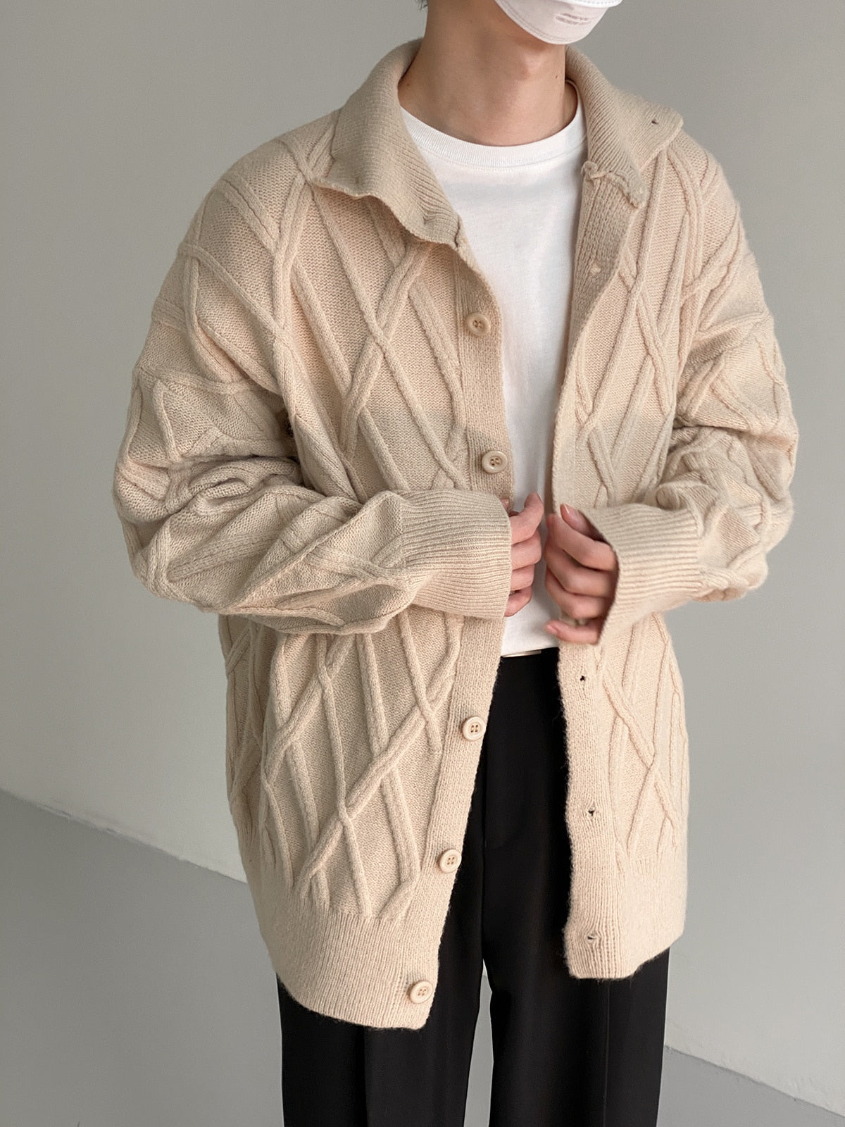 BUTTON KNITTED CARDIGAN - INTOHYPEZONE