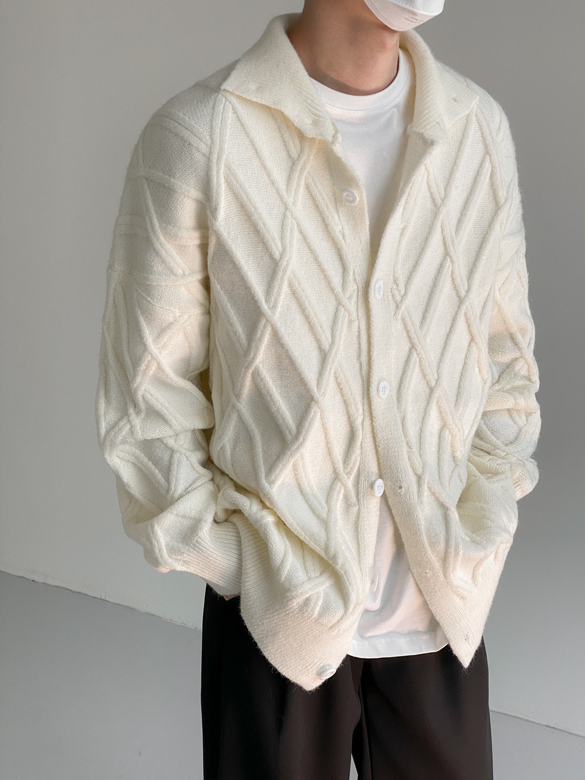 BUTTON KNITTED CARDIGAN - INTOHYPEZONE