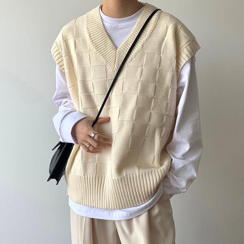 V-NECK PLAID KNIT VEST - INTOHYPEZONE