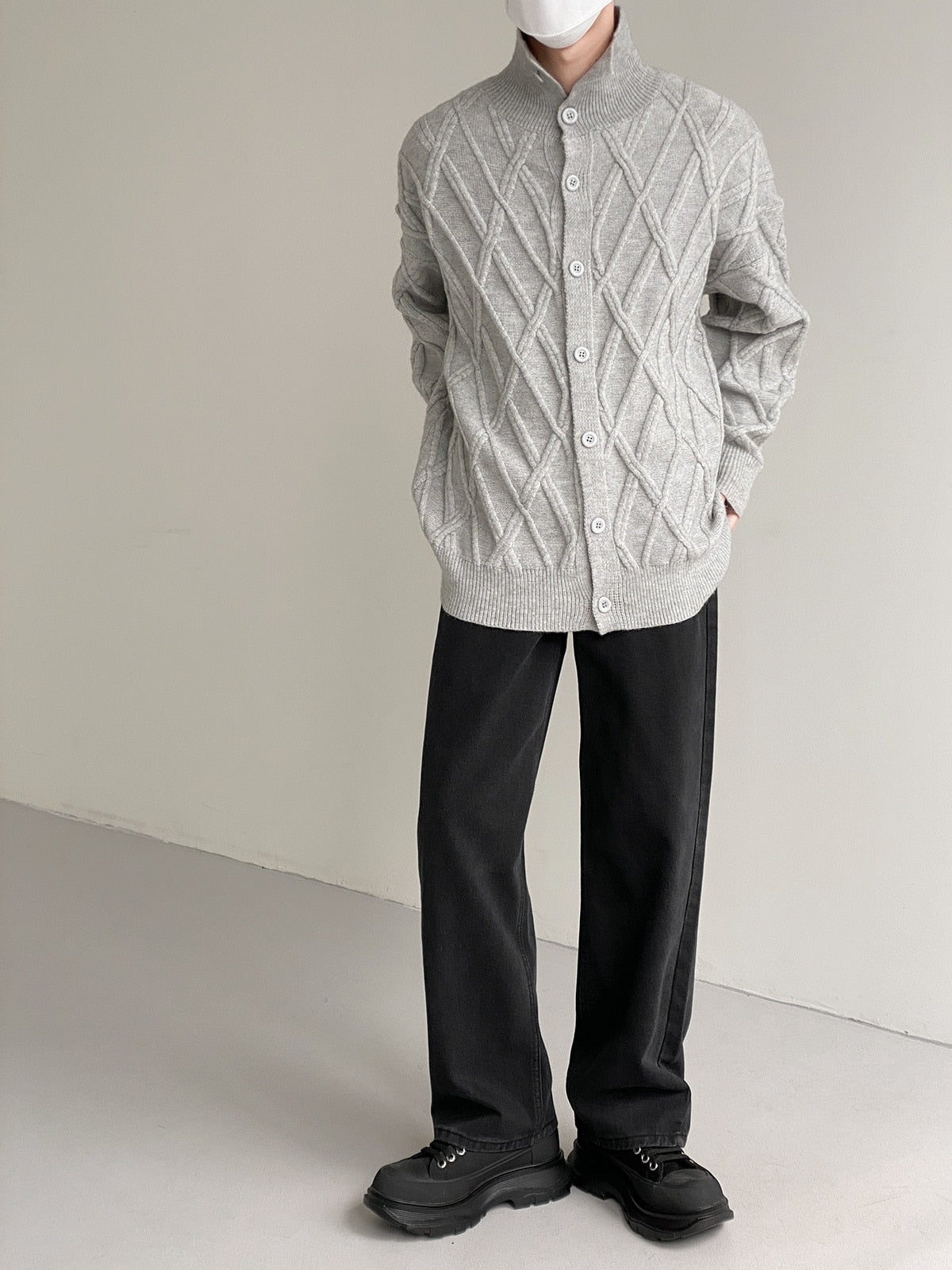 BUTTON KNITTED CARDIGAN - INTOHYPEZONE
