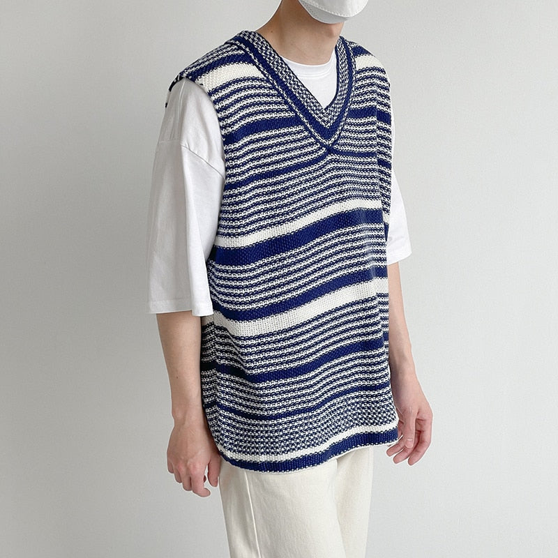 V-NECK STRIPED VEST - INTOHYPEZONE