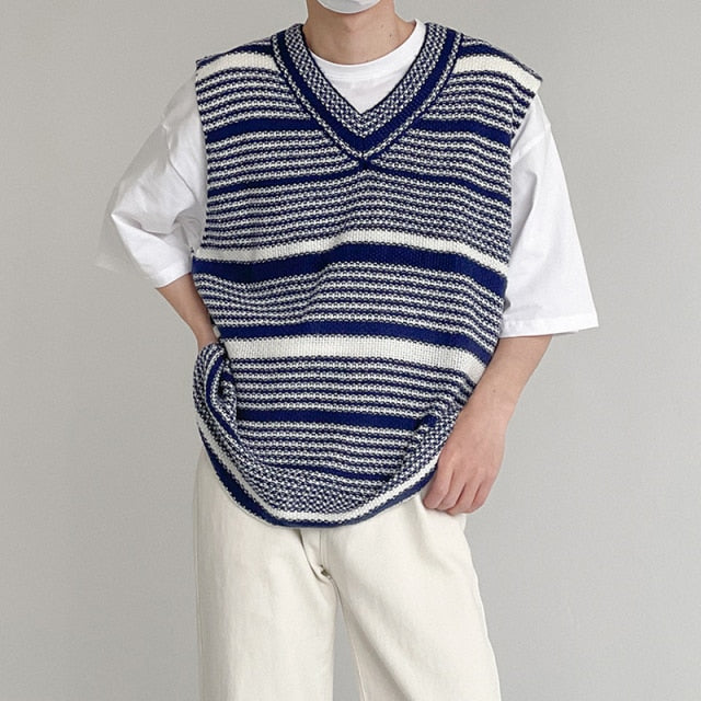 V-NECK STRIPED VEST - INTOHYPEZONE