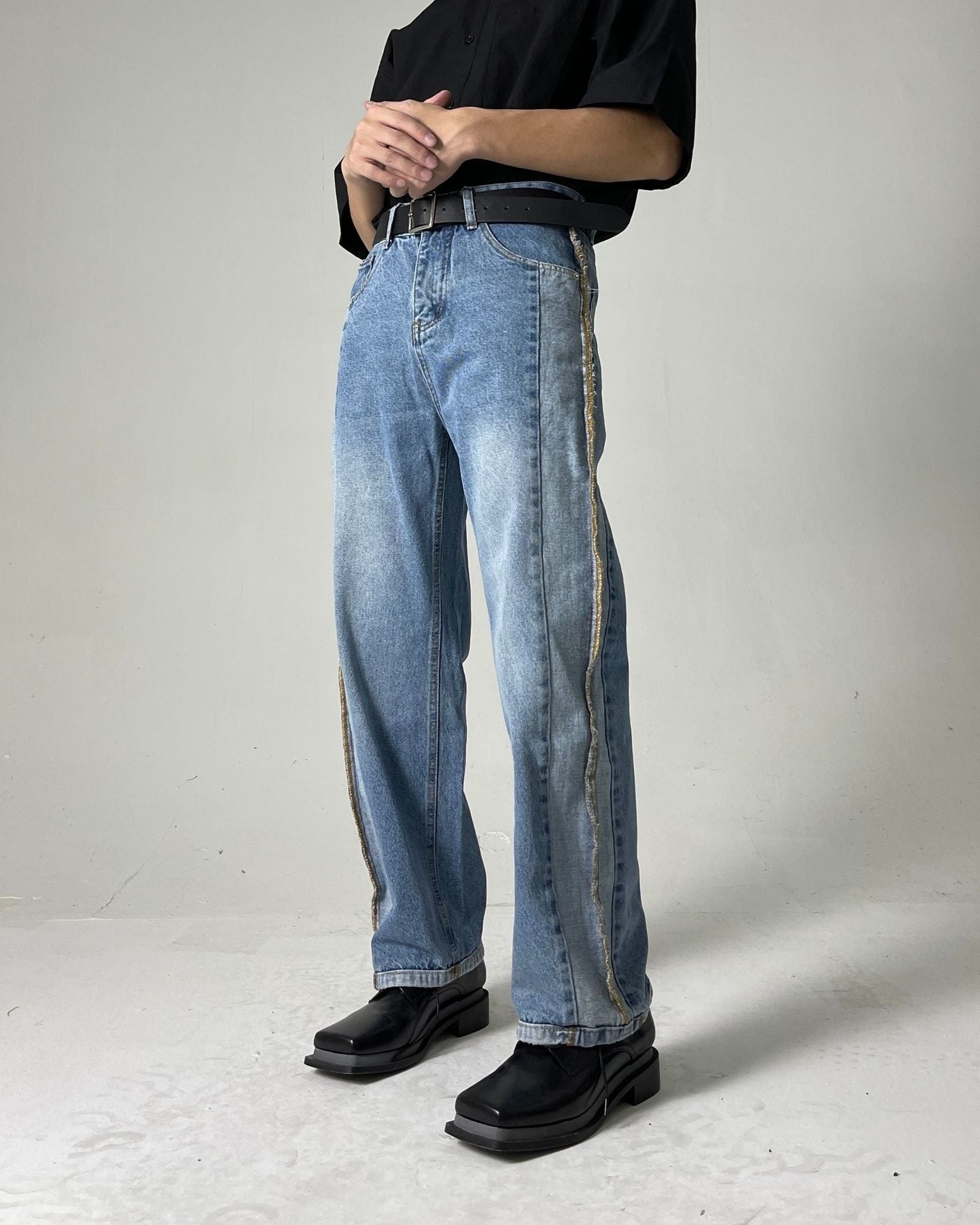 SIDE STITCH WASHED DENIM - INTOHYPEZONE