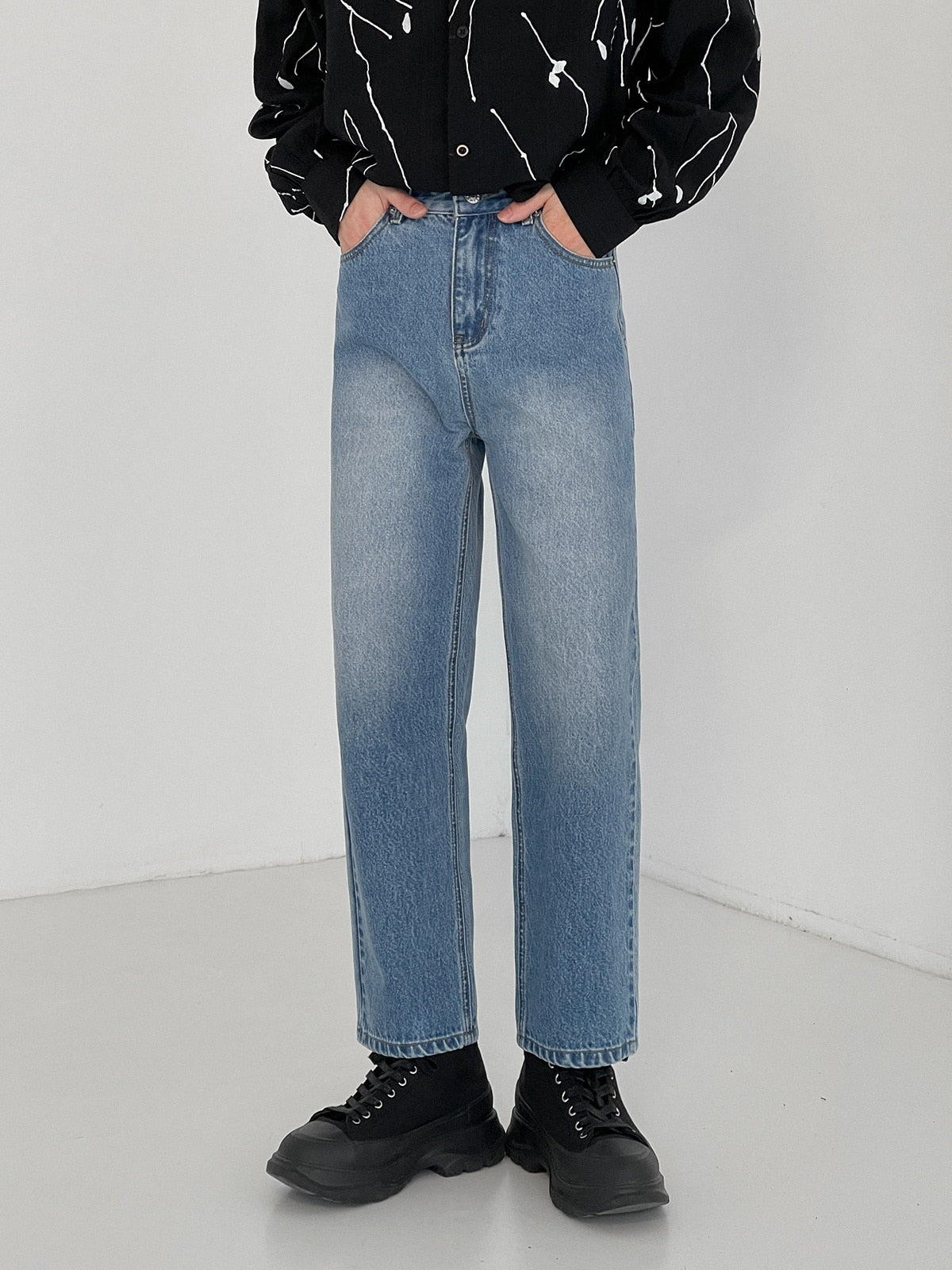 LOOSE STRAIGHT CUT DENIM - INTOHYPEZONE