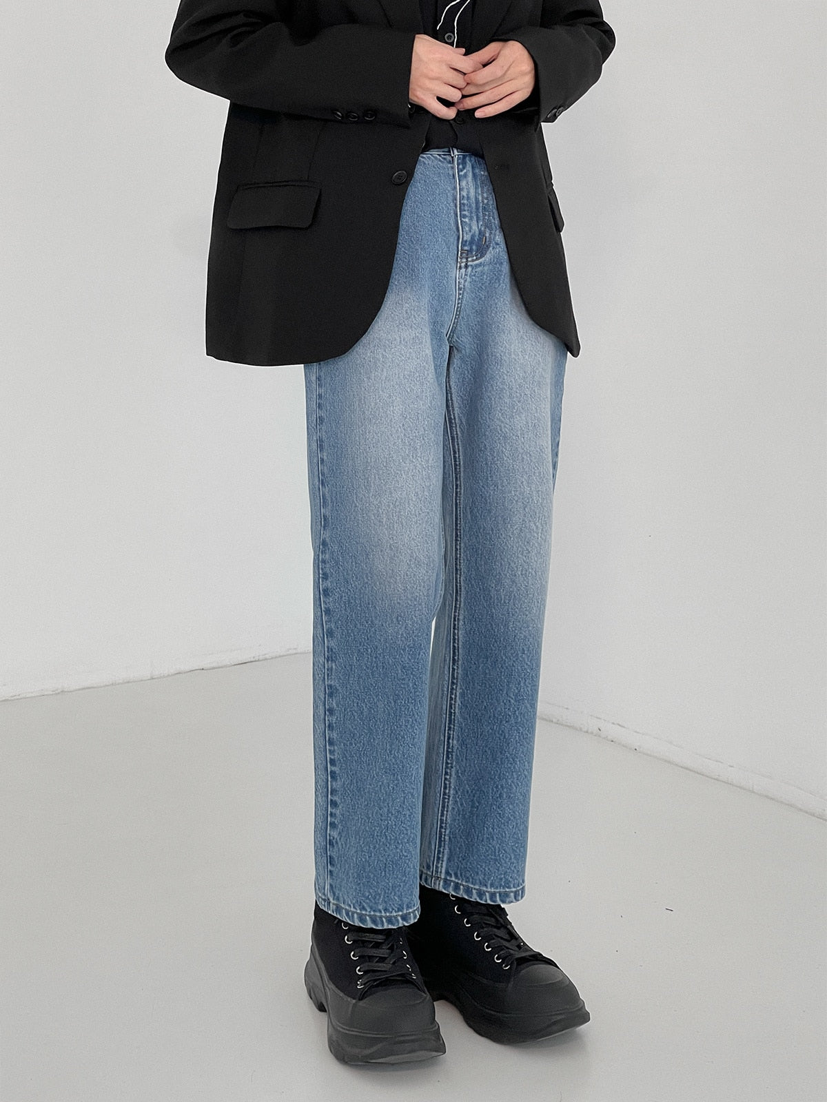 LOOSE STRAIGHT CUT DENIM - INTOHYPEZONE