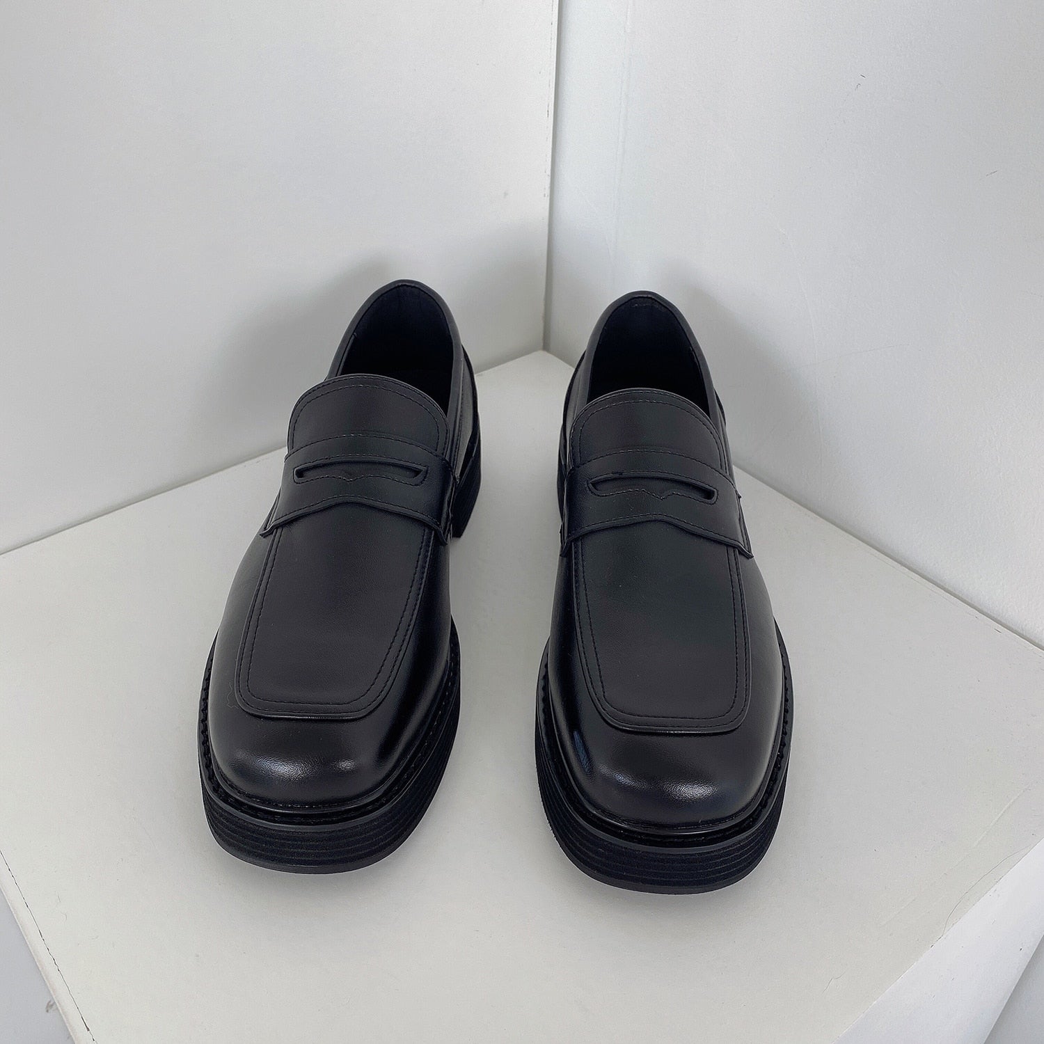 BRITISH LEATHER SQUARE LOAFERS WITH HEIGHT INCEREASE - INTOHYPEZONE